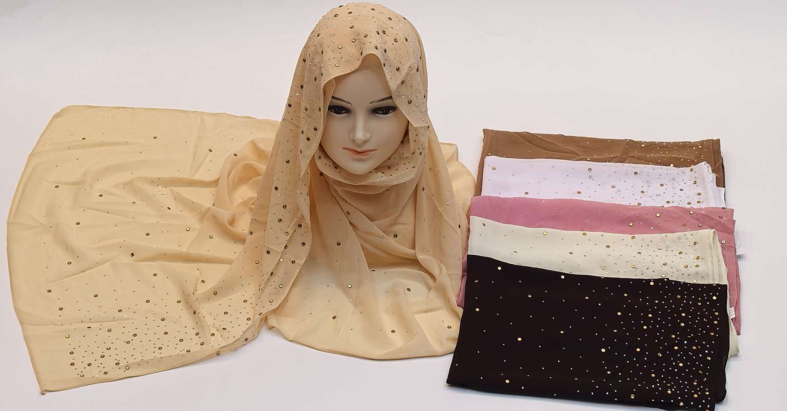 Eco-textile certified silk scarves, square scarves, sun-protective clothing, paired with flowing gauze scarves and scarves, fashionable clothing accessories are elegant, light and breathable details Picture
