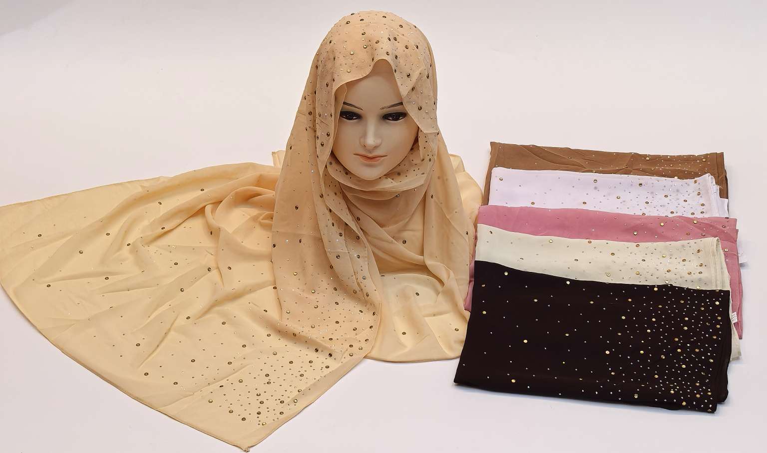 Eco-textile certified silk scarves, square scarves, sun-protective clothing, paired with flowing gauze scarves and scarves, fashionable clothing accessories are elegant, light and breathable