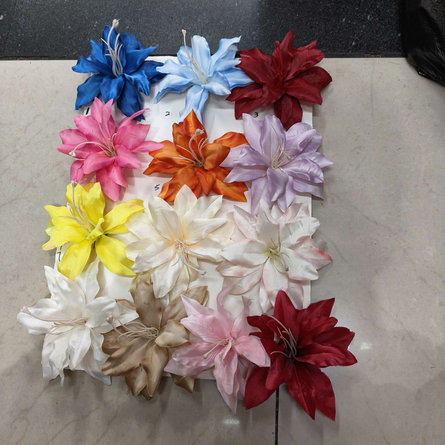 Flores de simulación a gran escala material de PU arte floral decoraciones artesanales regalos sensación real de tacto flores falsas obras de arte decorativas interiores simulación pétalos delicados producción details Picture