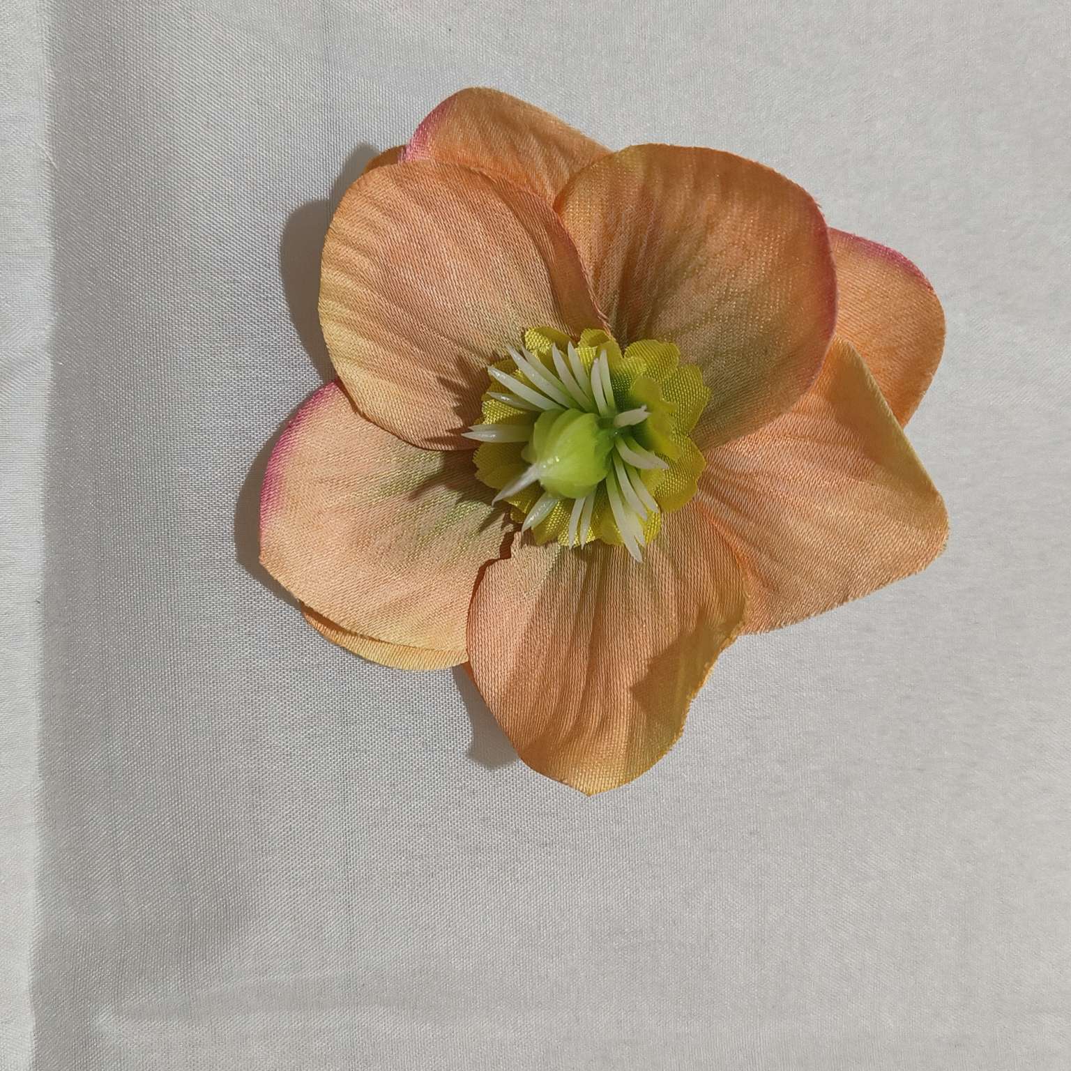 Large-scale artificial flower PU material floral design, handicrafts, gifts, decorations, artificial flower petals are exquisite and realistic, beautiful and durable for home decoration details Picture
