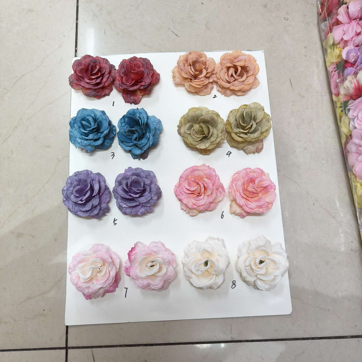 Large-scale artificial flower silk fabric material floral design handicrafts, gifts, decorations, artificial flower artworks, beautiful artificial petals, bright and vivid colors