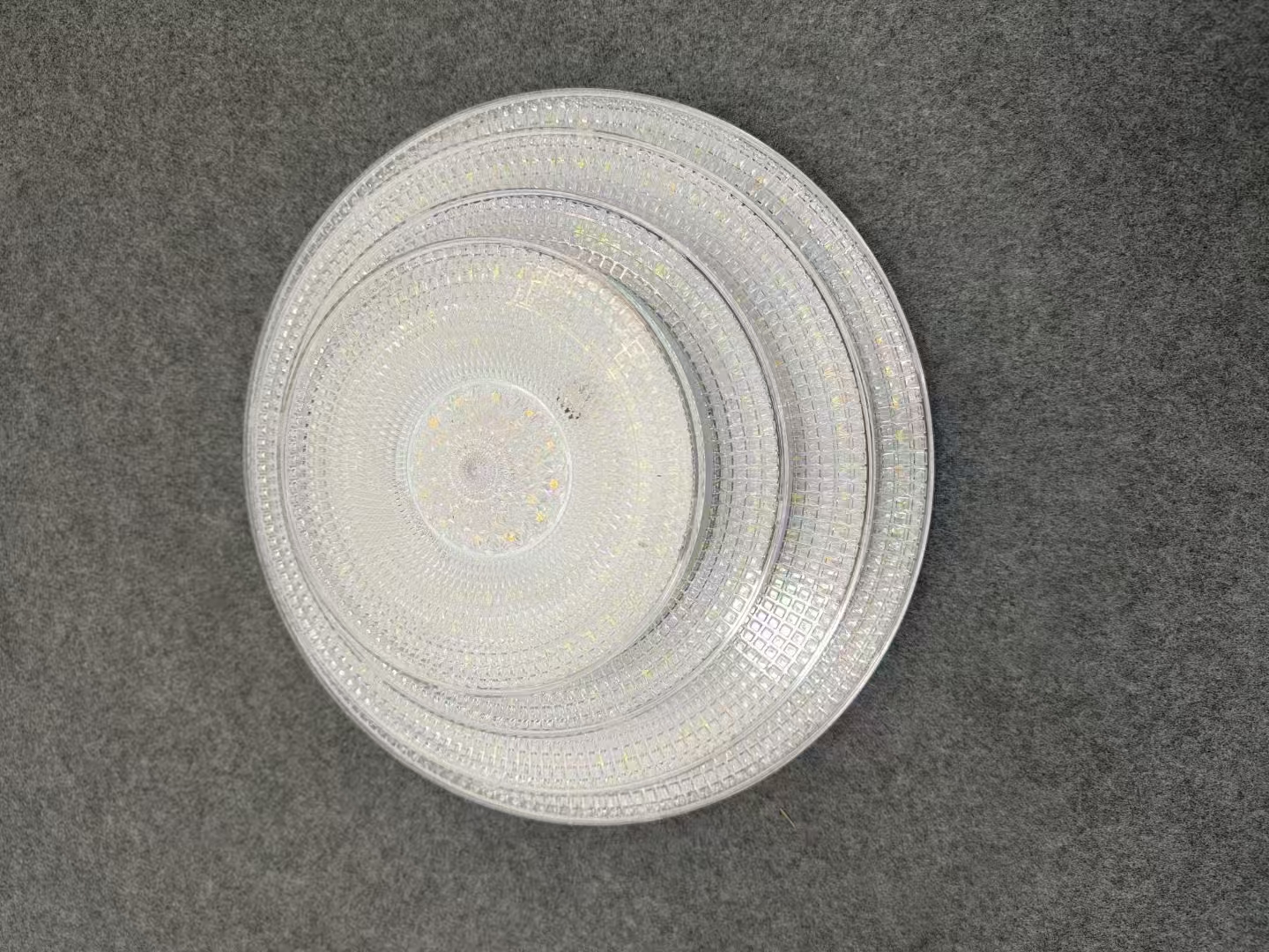 The new LED lamp with a diamond cover, cutting cover and ceiling light, 24W, detachable interface for easy replacement. Three interfaces are available for selection pic 4