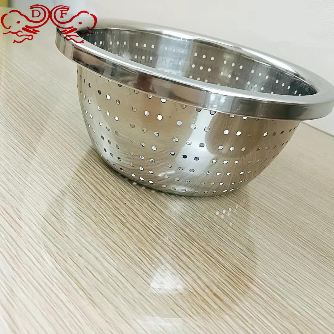 DF99946 New stainless steel rice sieve and rice washing sieve with perforated design, made of 304 stainless steel, available in multiple sizes, DF TRADINGHOUSE Application Scenario