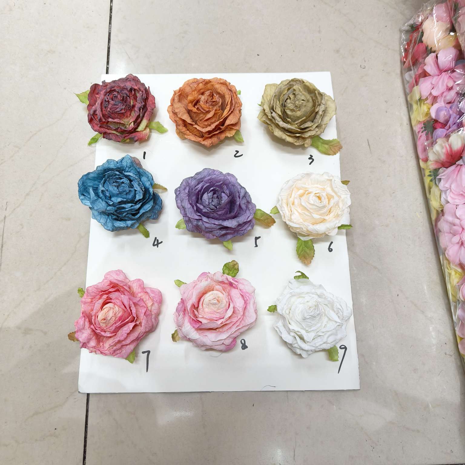 Large-scale artificial flower silk fabric material floral design handicrafts, gifts, decorations, artificial flower artworks, beautiful artificial petals, bright and vivid colors Specification image