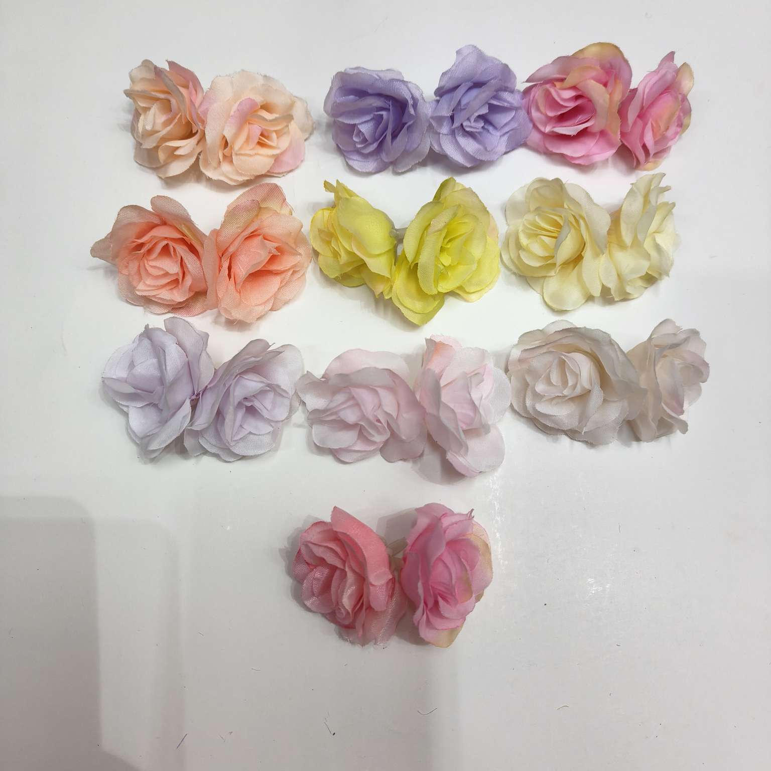 Large-scale artificial flower silk fabric material handicrafts, gifts, high-end floral art, artificial flower decorations, and artificial petals are realistic and beautiful Specification image