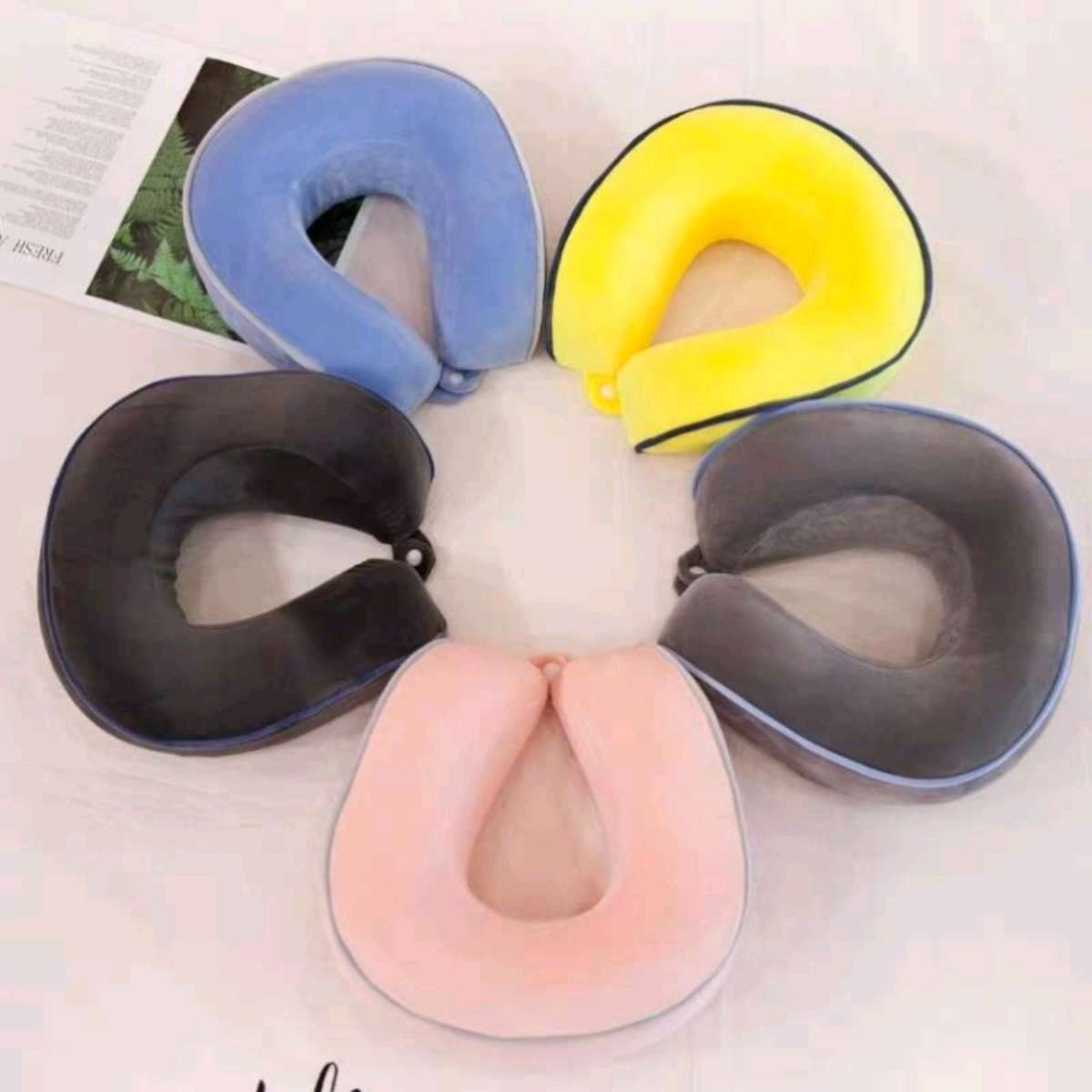 U-shaped neck pillow, detachable and washable cervical memory foam neck pillow, U-shaped travel headrest, train neck, car backrest details Picture