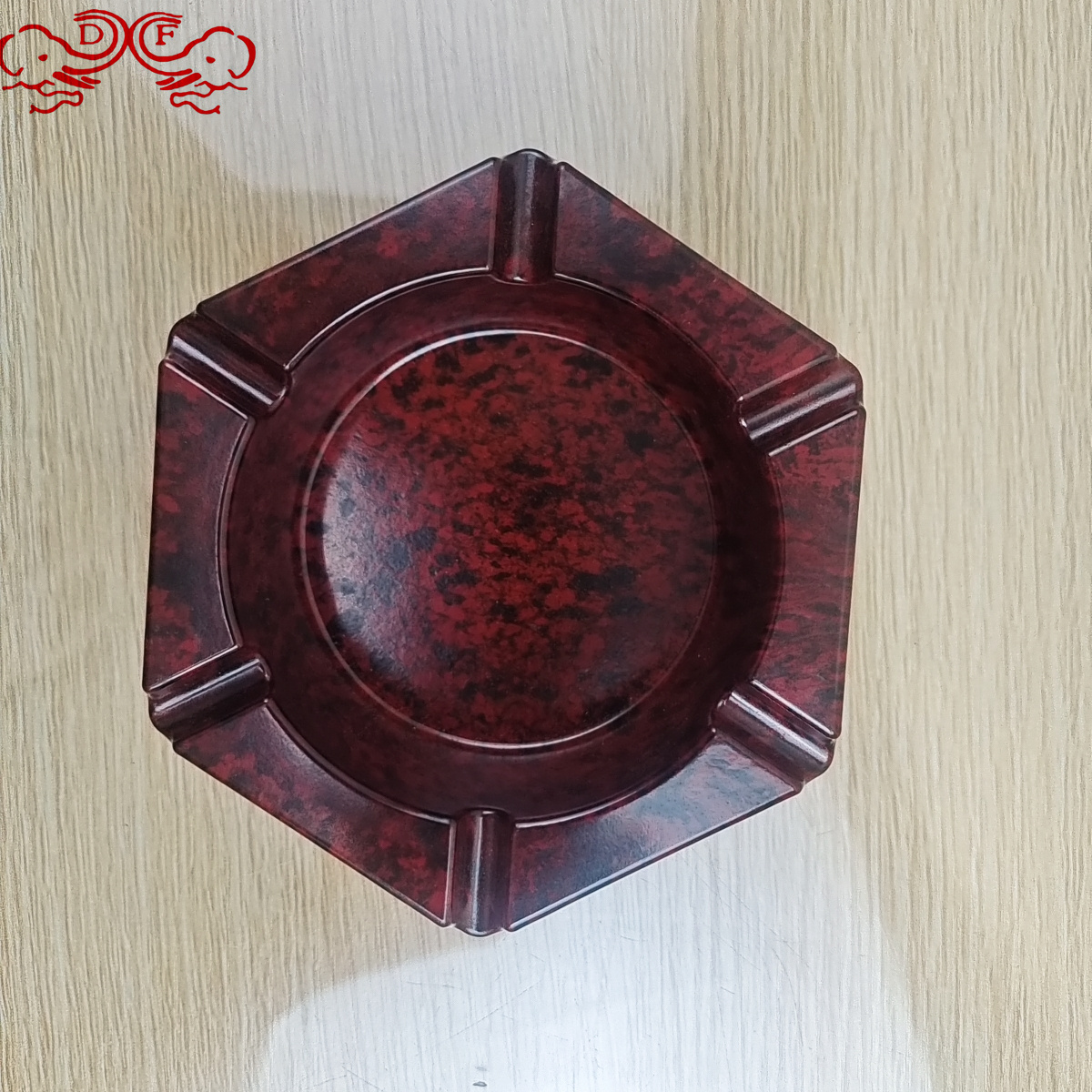 烟灰缸/实木烟灰缸/玉石家具/雪茄烟灰缸/烟灰缸摆件产品图