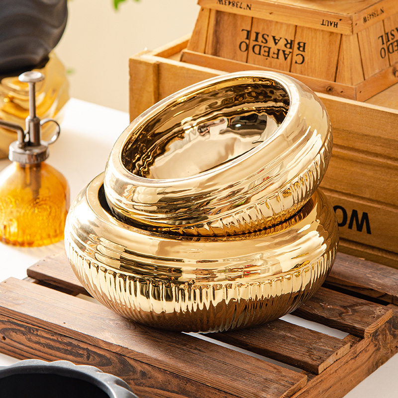 花瓶/陶瓷花瓶/玻璃花瓶/家居装饰瓶/玻璃瓶花瓶白底实物图