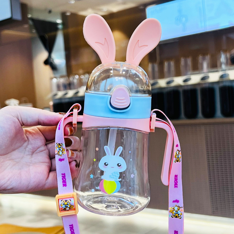 X152-XBD-2002 Koike Tong Rabbit Ear Children's Plastic Cup with Straw Baby Water Bottle Portable Primary School and Kindergarten water Cup Item Picture