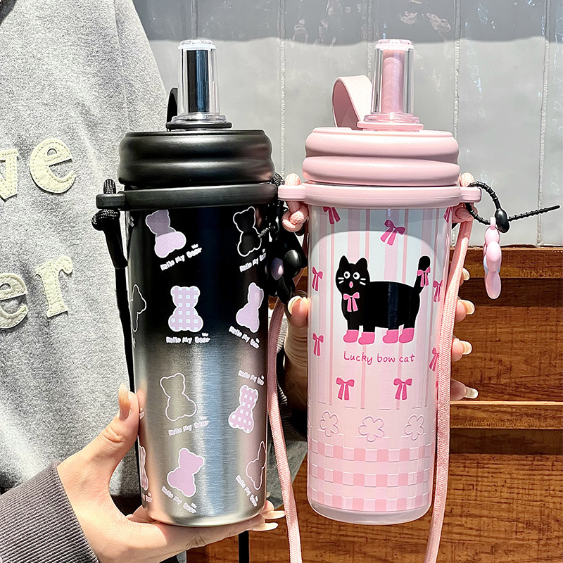 Straw Insulated Cup, Portable For Girls, High Appearance Level, New 2024 Model With Shoulder Strap, Large-Capacity Water Cup, Cute Children's Cup, Plastic Water Cup Application Scenario