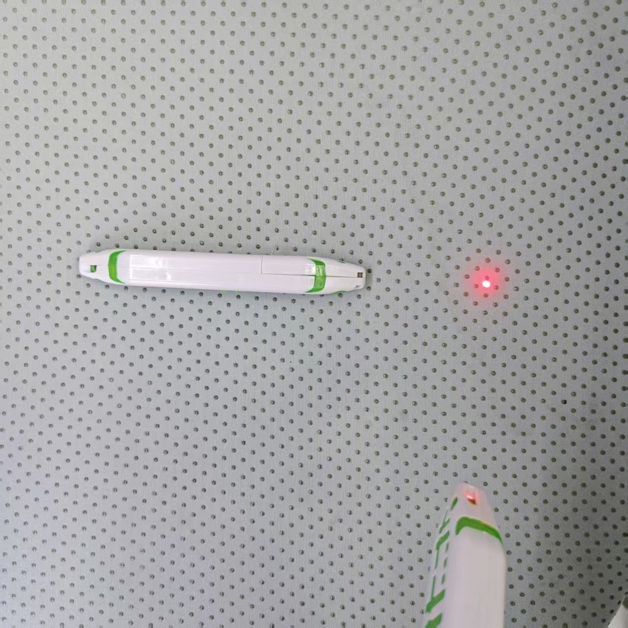 New laser light, seven-color bullet train flash, color box packaging, eight per box, 640 pieces per case, factory direct sales Application Scenario