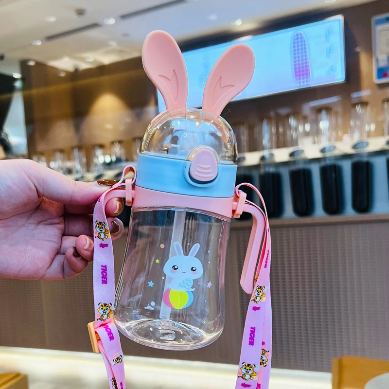 X152-XBD-2001 Cute cartoon rabbit-eared children's plastic cup with straw, portable baby water bottle, primary school and kindergarten water cup detail image 4