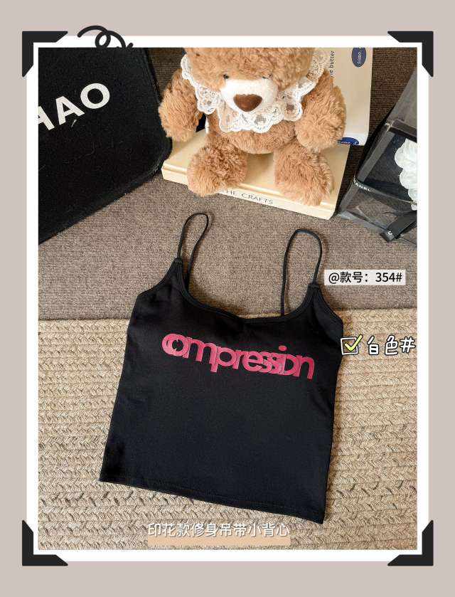 性感辣妹英文字母内搭吊带背心女带胸垫固定杯修身短款打底上衣夏季女士背心详情图3