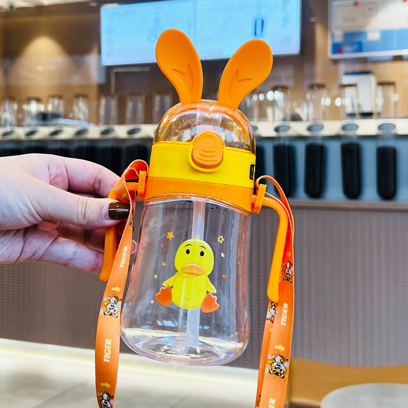 X152-XBD-2002 Koike Tong Rabbit Ear Children's Plastic Cup with Straw Baby Water Bottle Portable Primary School and Kindergarten water Cup detail image 9