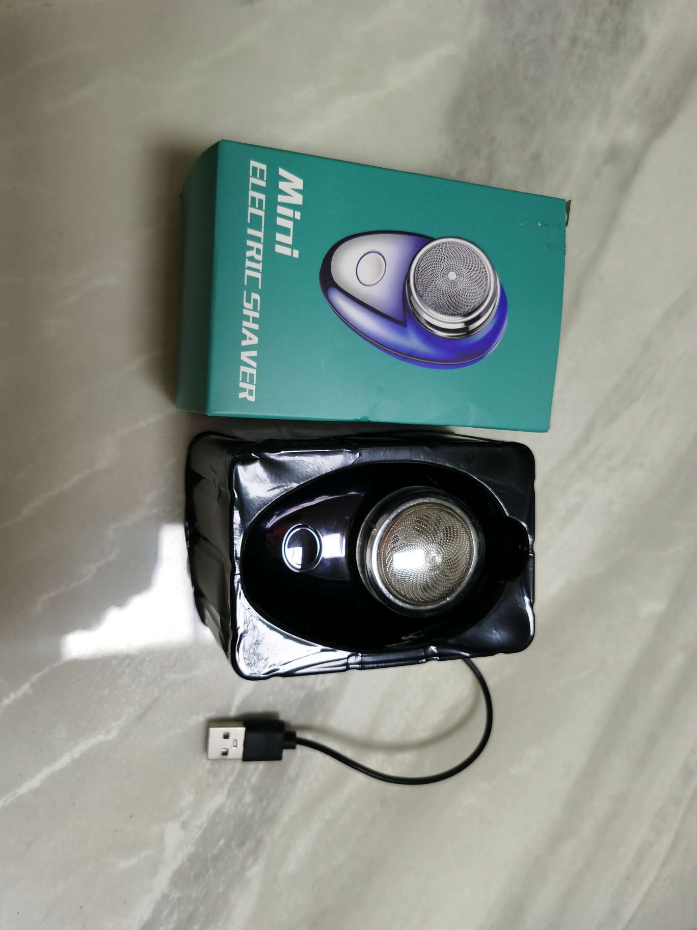 New razor FH061, a best-selling small household appliance, factory price shaver, shaving head, USB shaver, shaver blade, shaver, shaving blade, shaving blade Application Scenario
