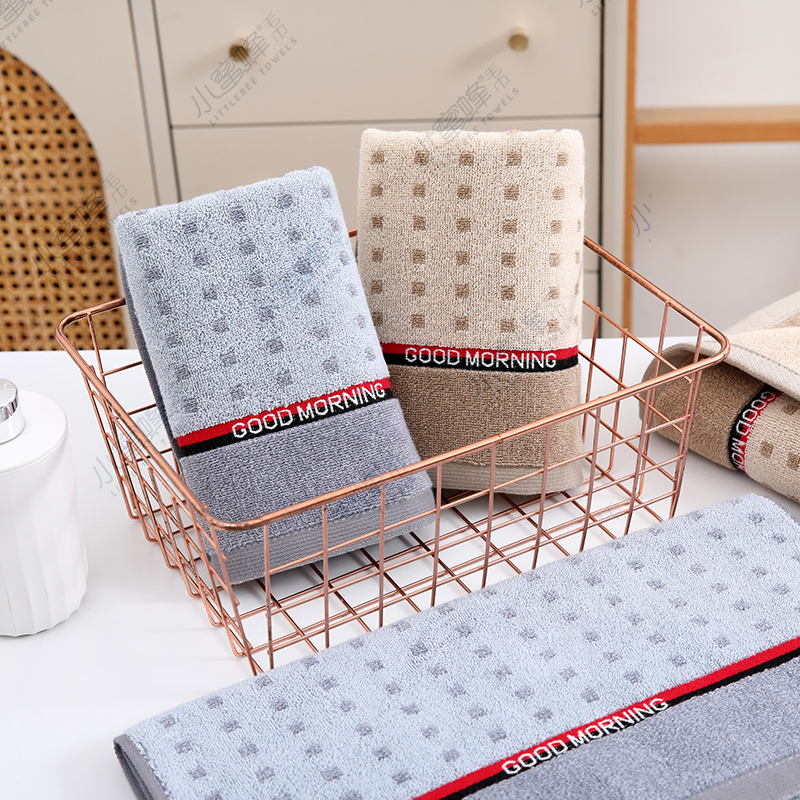 One-piece consignment of 32-strand yarn face towels, pure cotton jacquard towels, Little Bee towels. Item number: 700 Item Picture