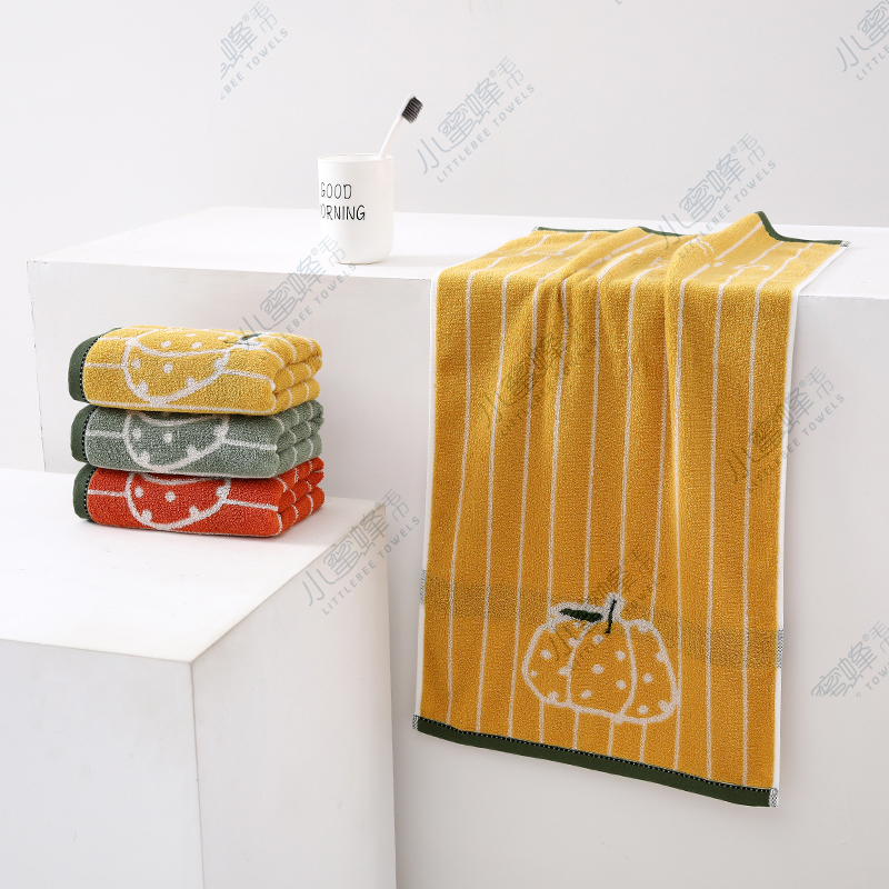One-piece consignment of 32-strand cotton jacquard cartoon face towels on both sides. Item number: 211 Application Scenario