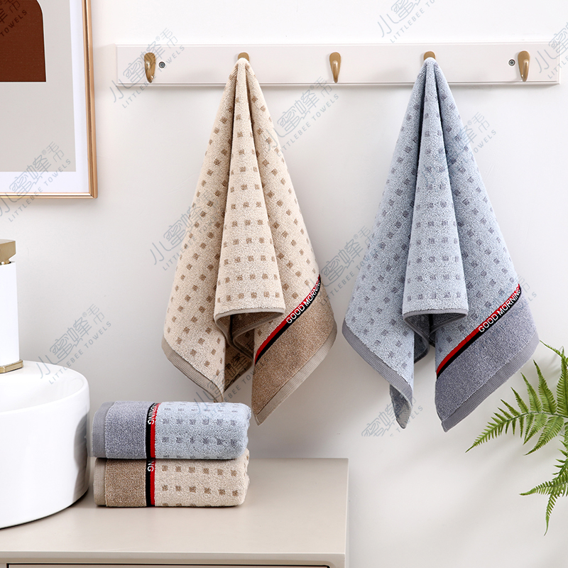 One-piece consignment of 32-strand yarn face towels, pure cotton jacquard towels, Little Bee towels. Item number: 700 details Picture