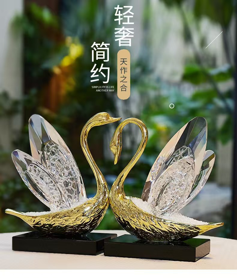 Swan ornaments are a light luxury and high-end decoration for the living room, dining area, and wine cabinet. They are a unique and high-end gift for the newlyweds when moving in or getting married pic 2
