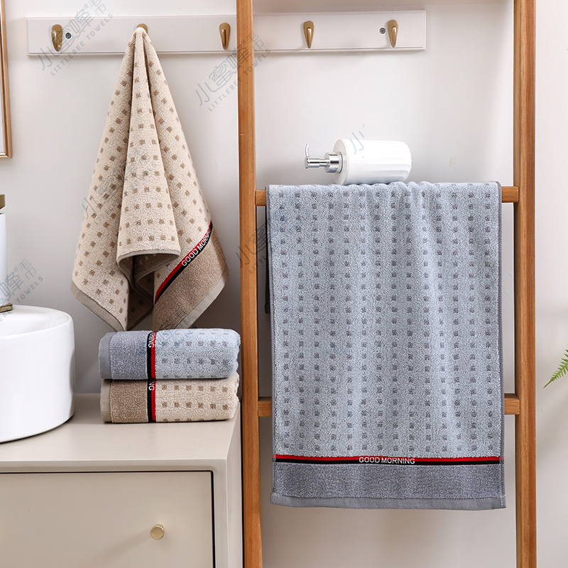 One-piece consignment of 32-strand yarn face towels, pure cotton jacquard towels, Little Bee towels. Item number: 700