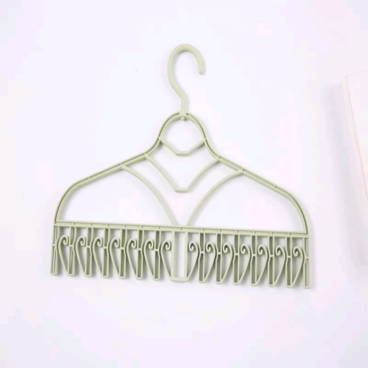 Two 14-sock wardrobe storage racks for home use, multi-layer dual-purpose for organizing and drying, underwear hangers, sock racks, and drying racks Application Scenario