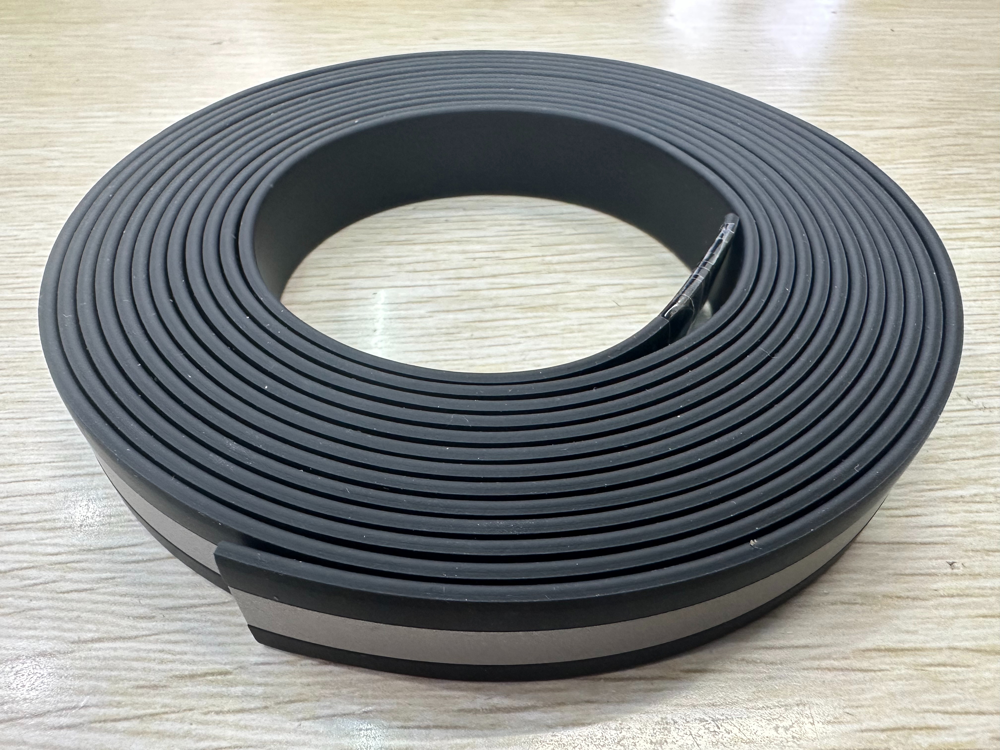 手机挂绳白底实物图