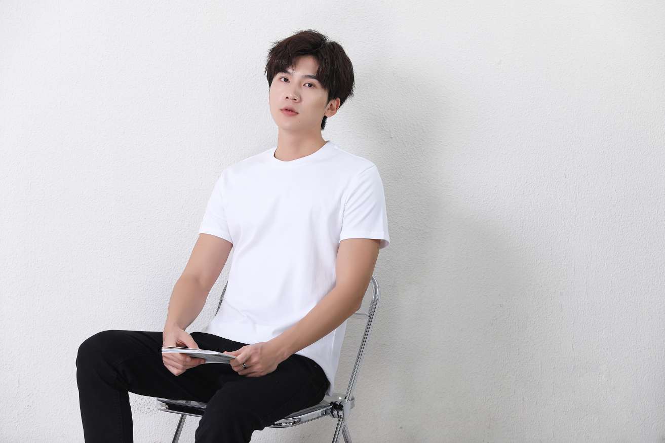 Three-proof lotus leaf technology waterproof, oil-proof and stain-proof short-sleeved advertising shirt, cultural shirt, men's casual wear, comfortable, breathable and fashionable new style detail image 2