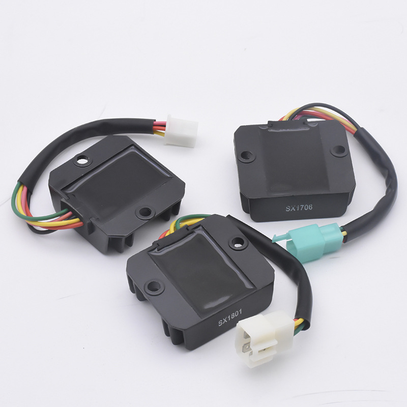 The motorcycle rectifier electrical appliance is suitable for CBT125 CG125 rectifier 5-wire male plug voltage stabilizing rectifier accessories Specification drawing