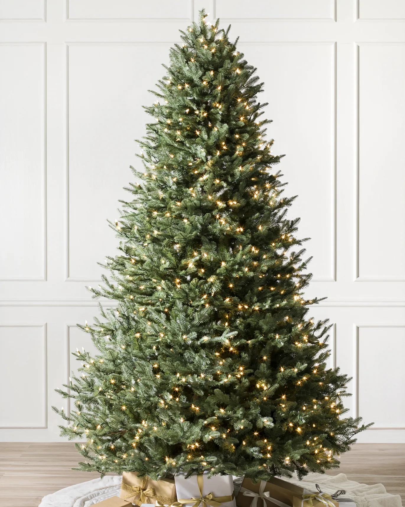 2025 New pure PE high-end luxury encrypted LED illuminated Christmas tree Christmas decoration, direct sales from Jinda Christmas Factory
