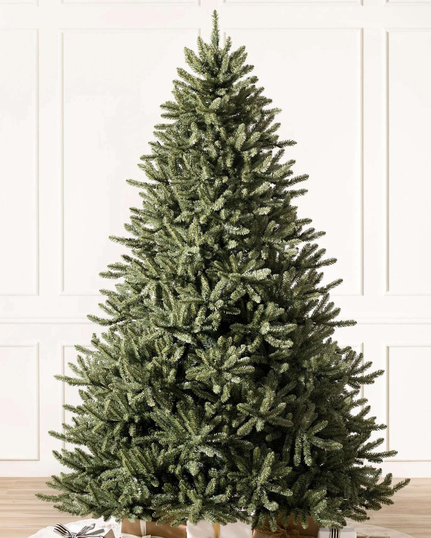 2025 New cross-border best-selling manufacturer wholesale high-end Christmas tree PE mixed Christmas tree Christmas handicrafts Application Scenario