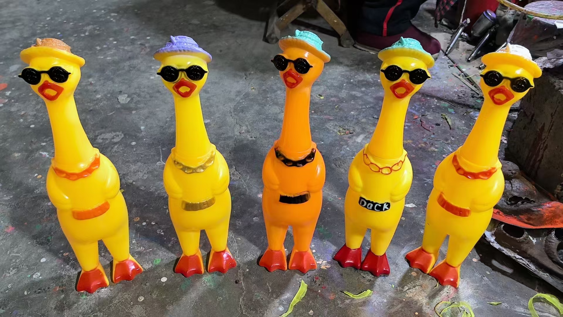 暴力熊/雷鸣娃娃/洋娃娃换装/毛绒玩具/黑人洋娃娃产品图