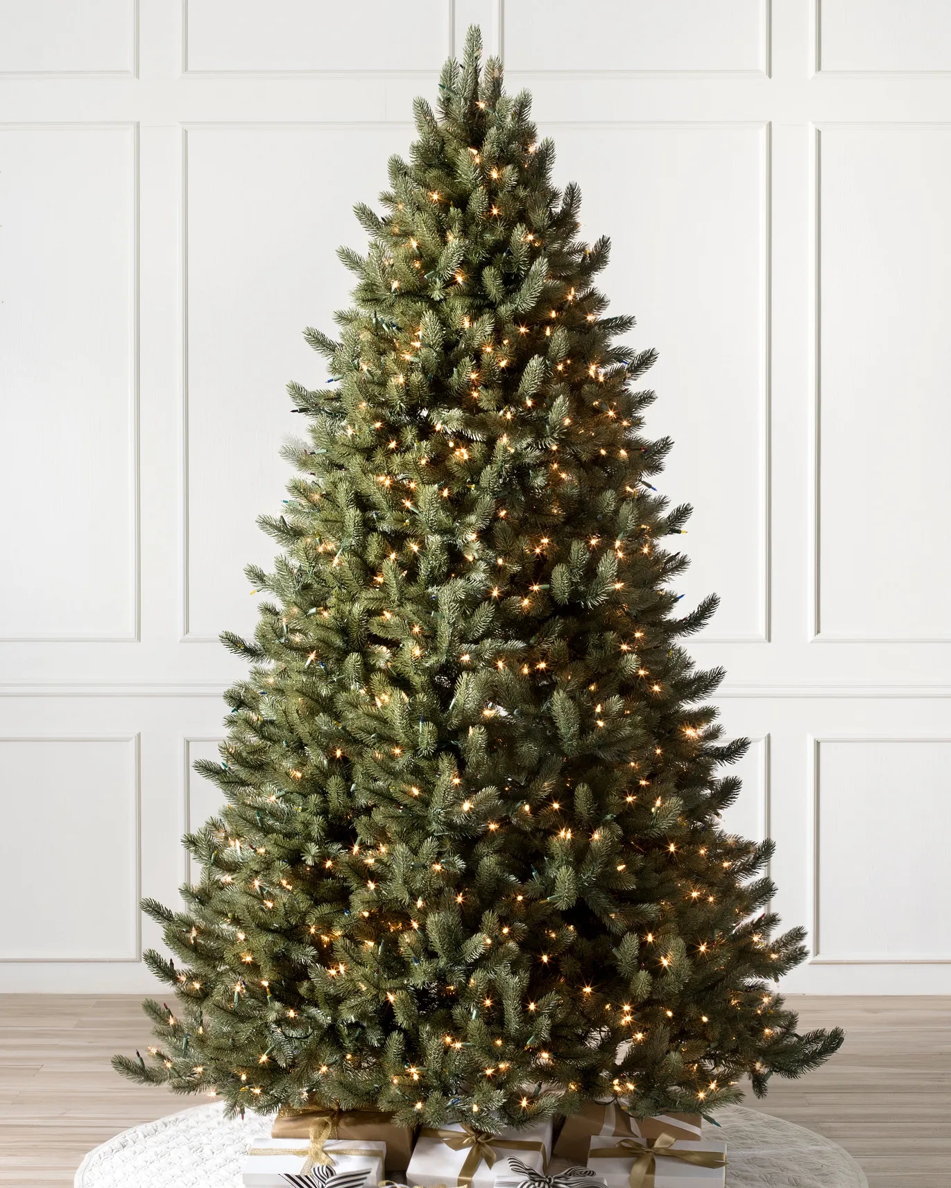 2025 New model PE mixed PVC material 1.2m-3m large decorative Christmas tree, Christmas decorative tree LED light tree