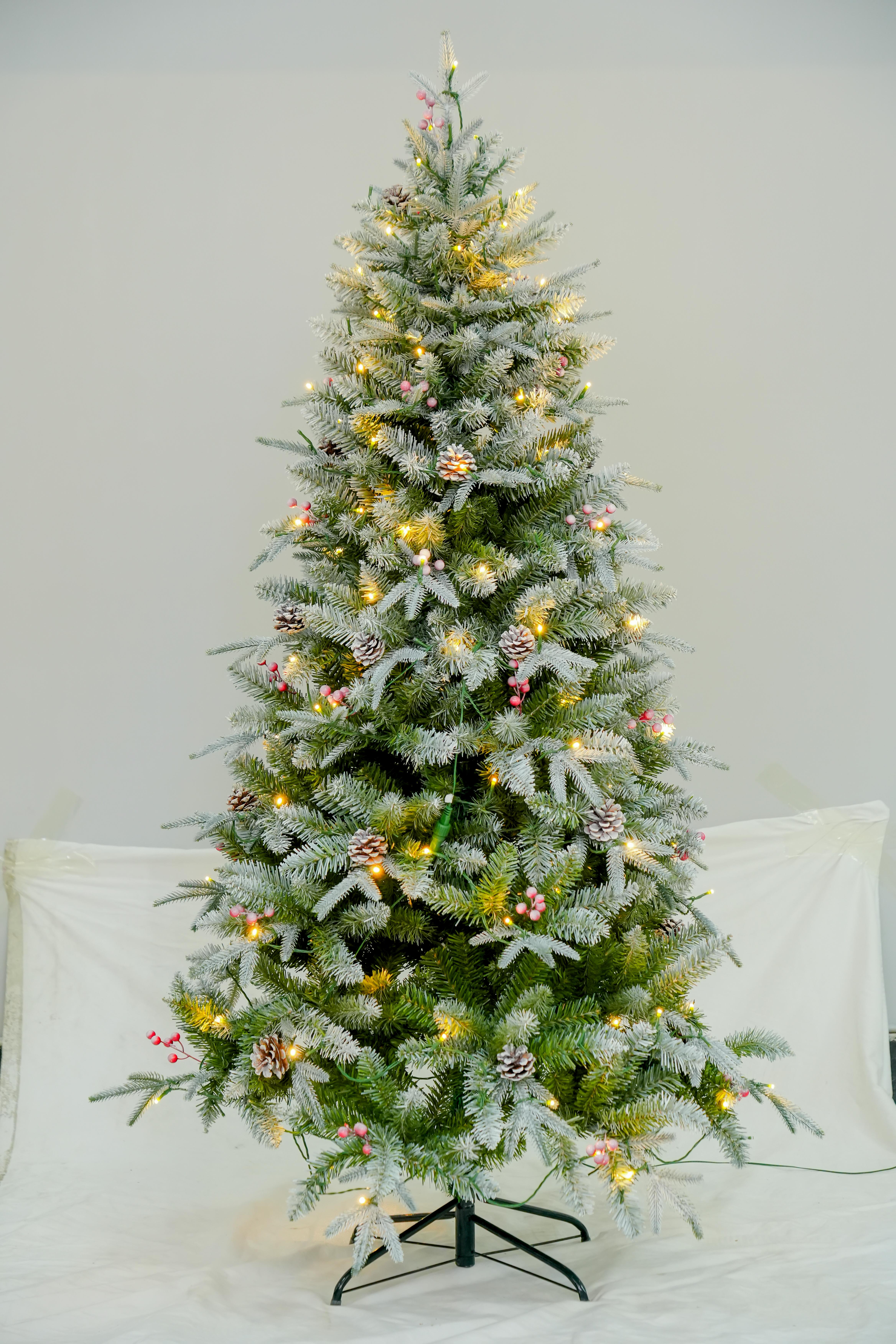 2025新款 PE/PVC沾白加密仿真圣诞树 1.2m-2.7m源头工厂直销