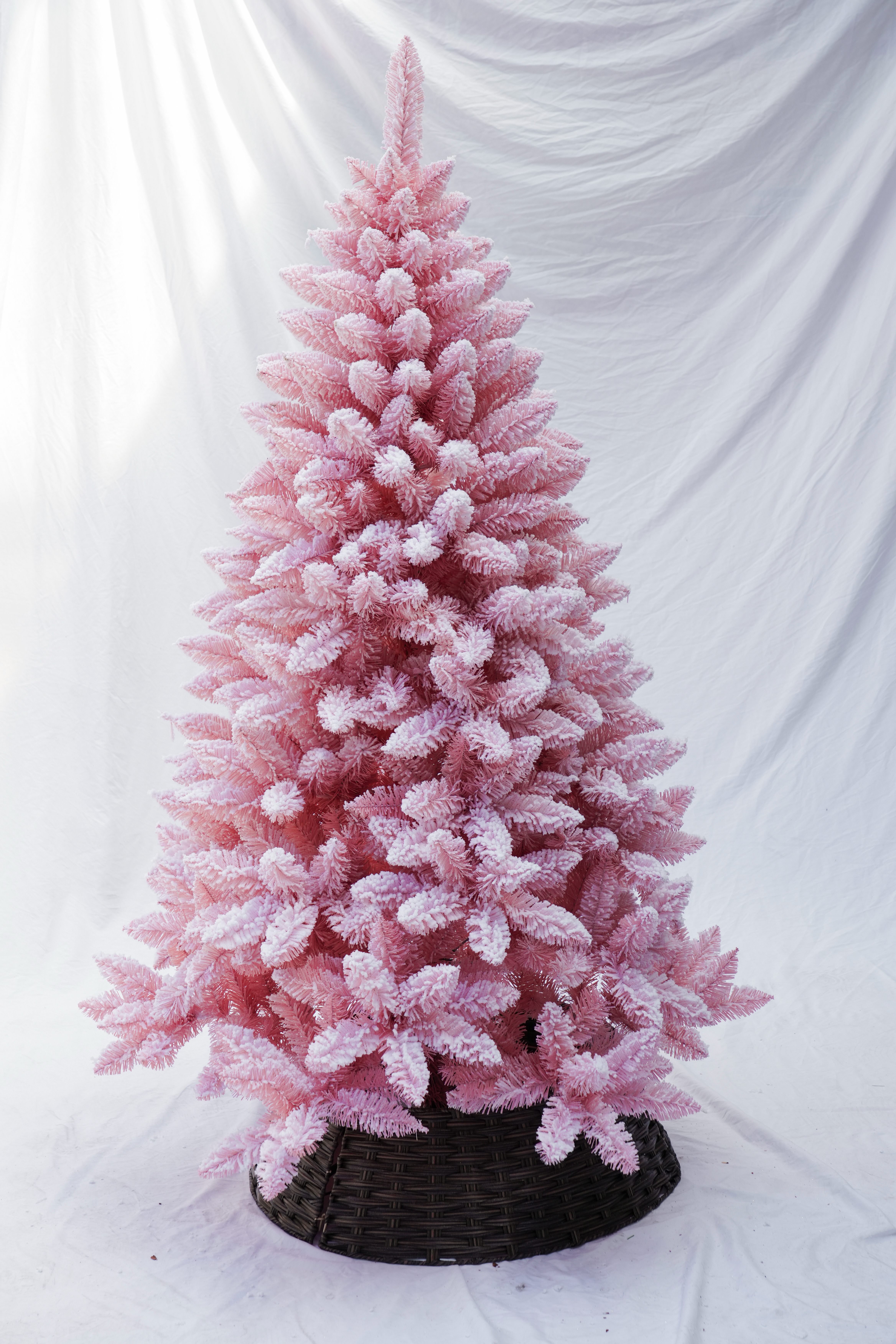 2025 New cross-border best-selling luxury encrypted pink PVC pointed Christmas tree Christmas festival decoration 2025 New cross-border best-selling luxury encrypted pink PVC pointed Christmas tree Christmas festival decoration