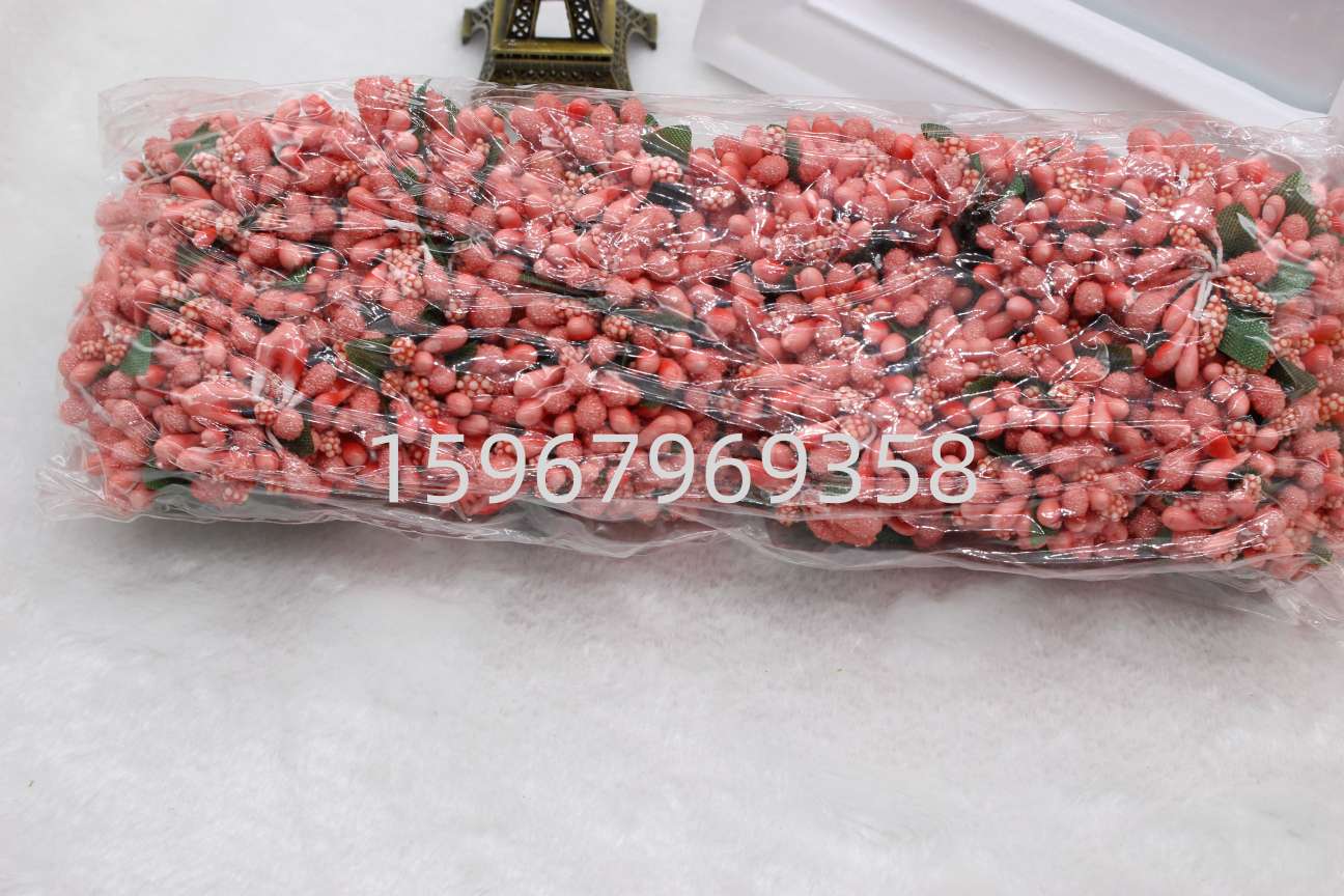 Office culture Christmas supplies, unique Christmas decorations, Christmas balls, plush pendants, Christmas red fruit accessories, enhancing the festive atmosphere