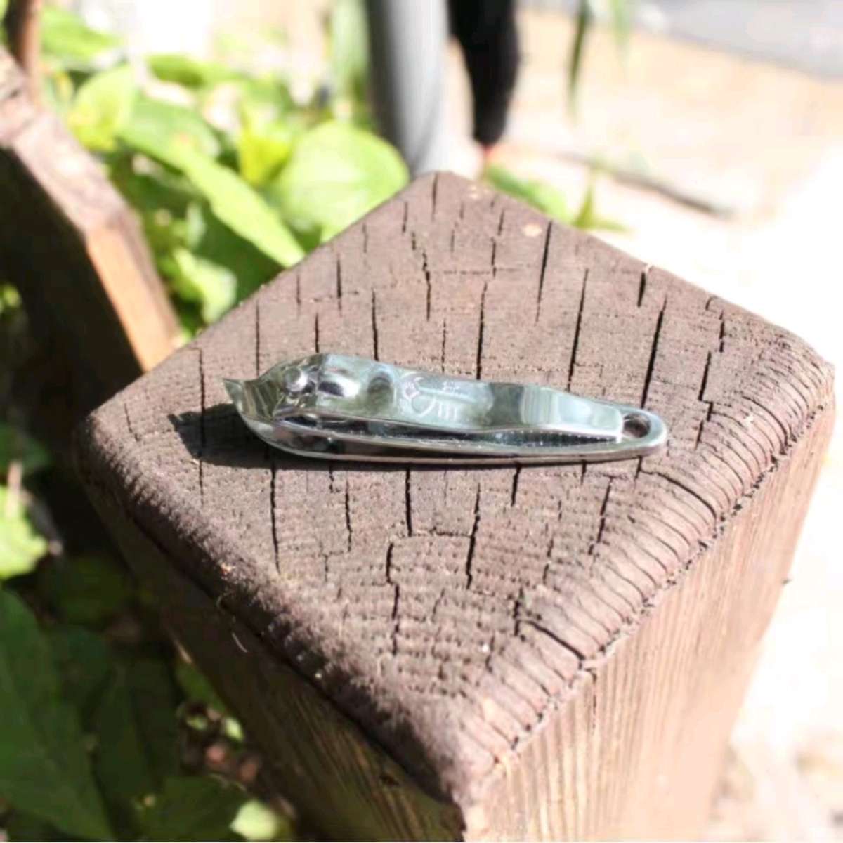 Bottle opener, folding knife, flat-mouth cutter, bevel cutter, key pendant, five-piece set Application Scenario