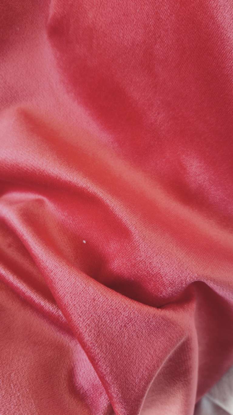 Velvet, velvet, Dutch velvet, exclusive makeup, dinner bags, luggage, leather goods, and other functions are all available. It is portable, practical, and elegant detail image 11