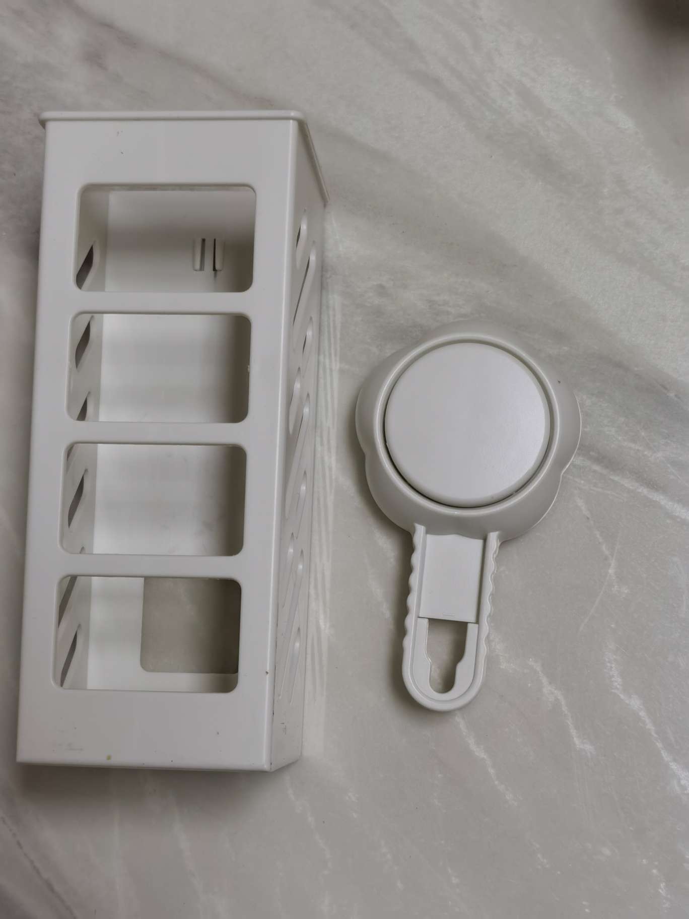 Non-perforated hair care tool storage box, curling iron, straightener storage rack, home bathroom wall-mounted box, plastic box, transparent transparent plastic clothing storage box details Picture