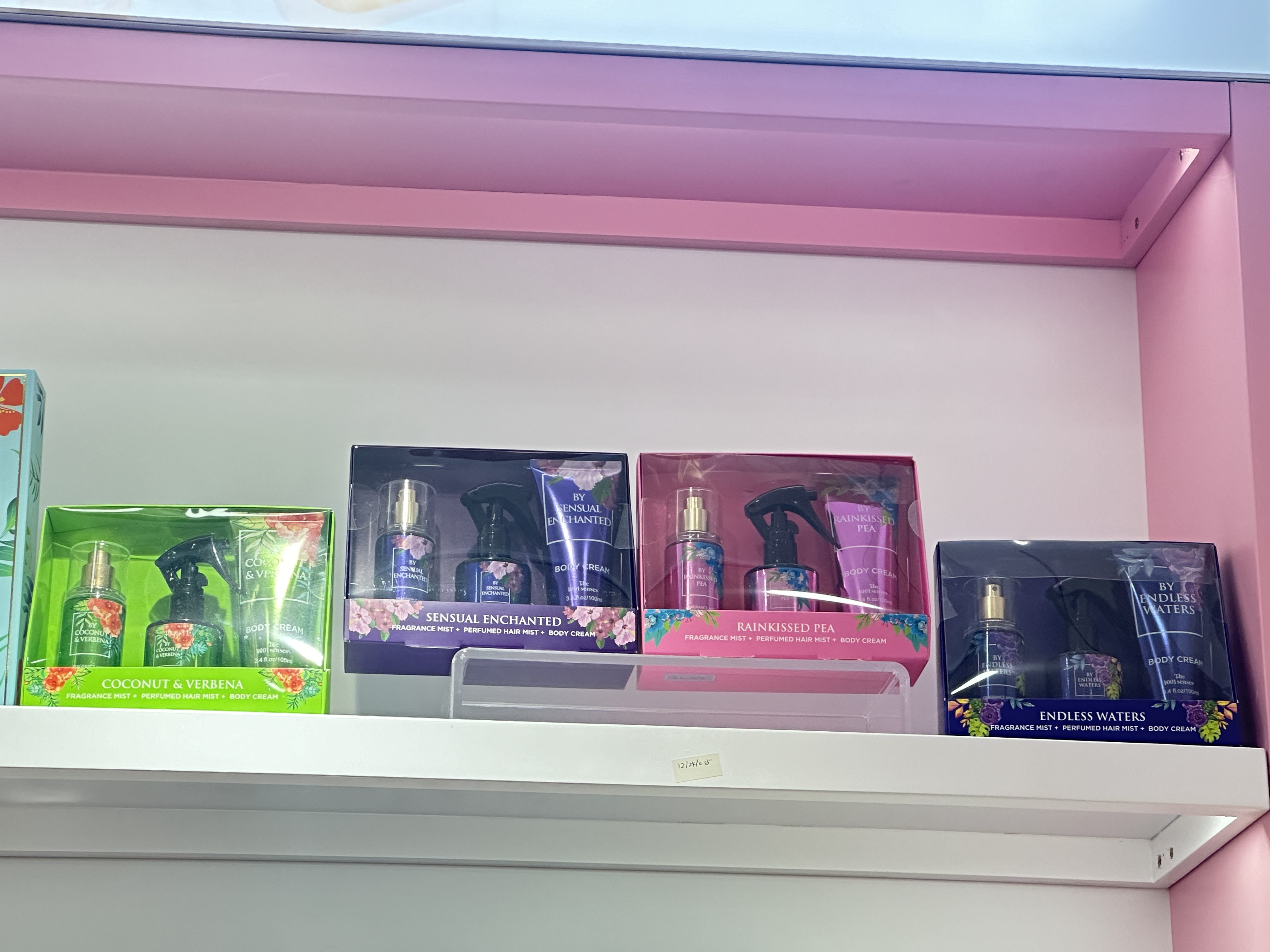 跨境香水套装75ml身体喷雾100ml头发喷雾100ml身体乳三件套果香中东非洲热销Perfume工厂直销