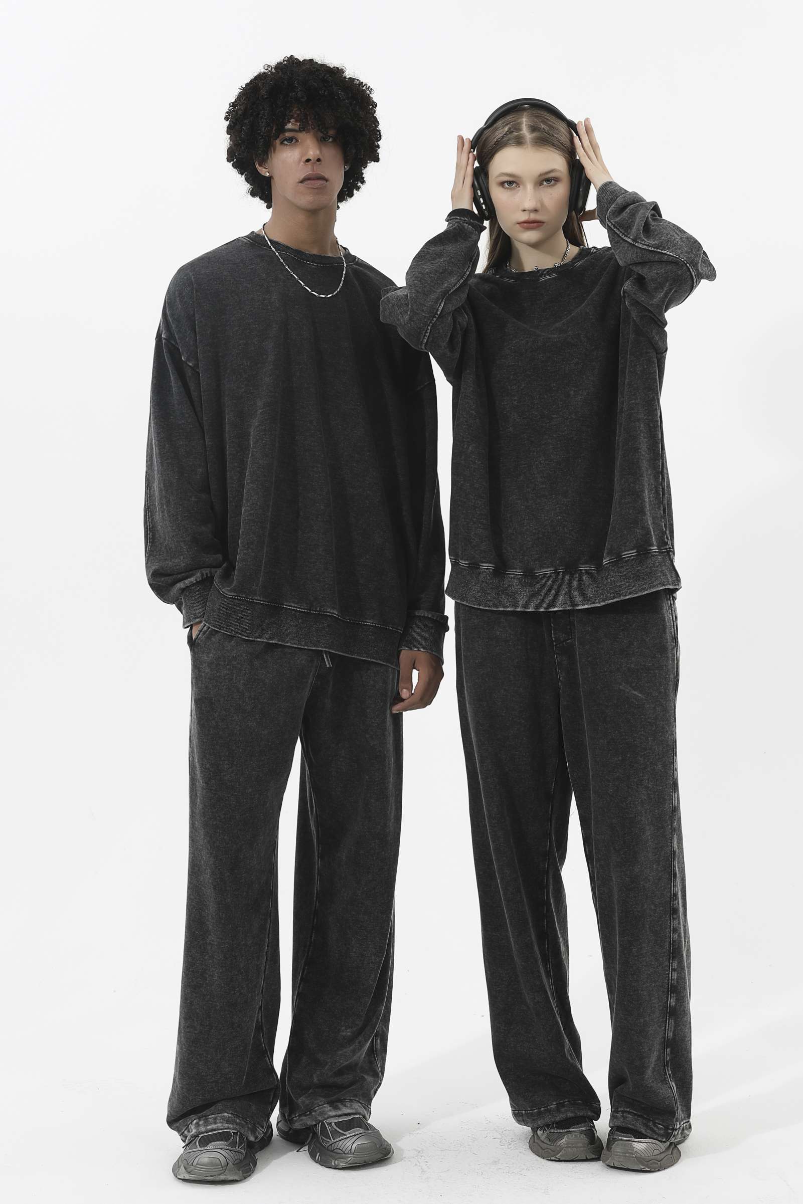 Washed cotton 230g/㎡ long-sleeved American street fashion brand men's and women's same style pure cotton long-sleeved T-shirt advertising shirt men's casual cultural shirt fashionable, comfortable and breathable new top Application Scenario