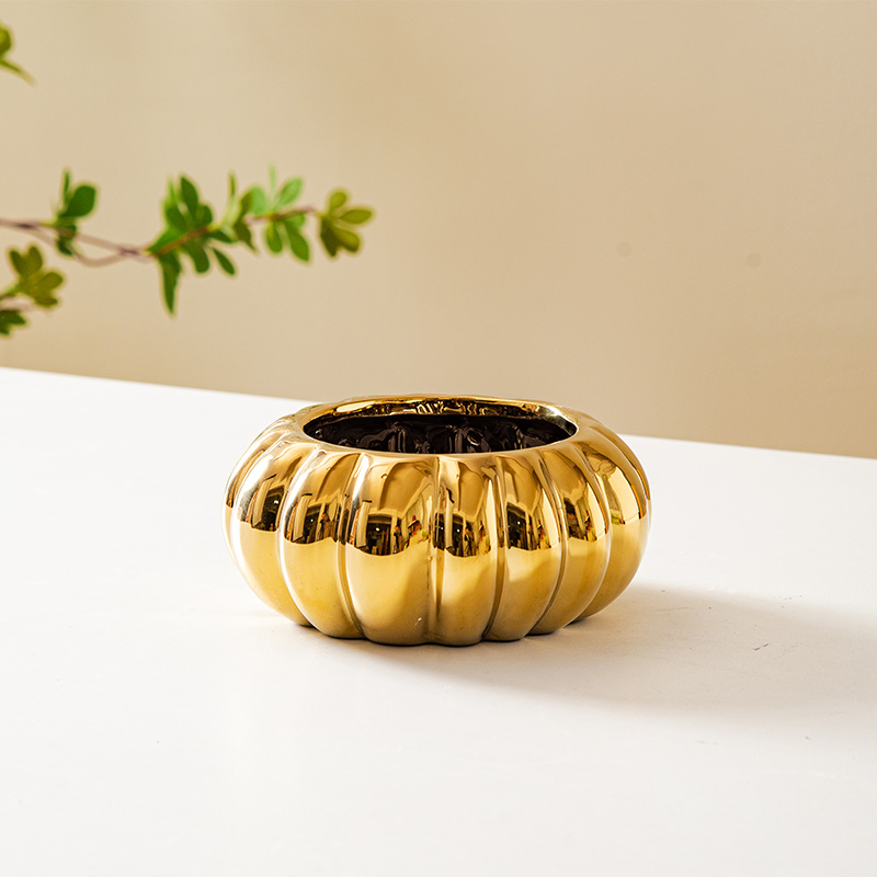 Ceramic golden pumpkin flower pot vase, white and black hydroponic artificial flower pot, table and courtyard flower pot details Picture