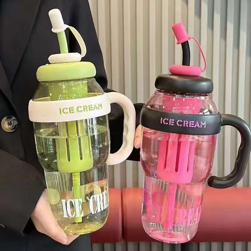 巨无霸新款夏季吸管水杯，高颜值女生大容量杯子，可爱塑料冰霸杯100个起批，量大价格私聊塑料杯学生夏季户外水杯学生夏季户外详情图3