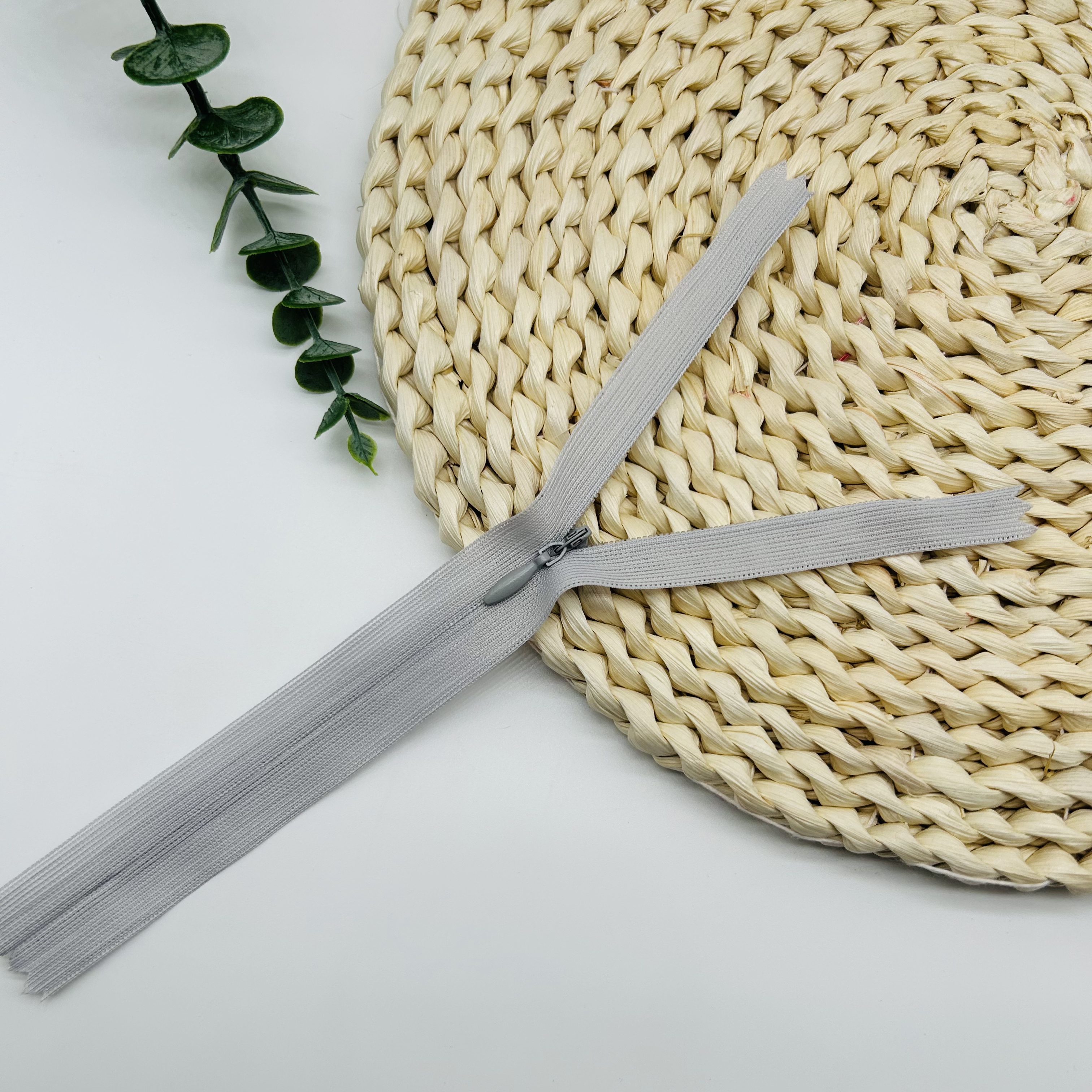 3# Invisible Zipper Mesh Edge Water Drop Head 20Cm In Stock, Dress, Home Textile Cushion, Throw Pillow, Bag, National Card Color In Stock Application Scenario