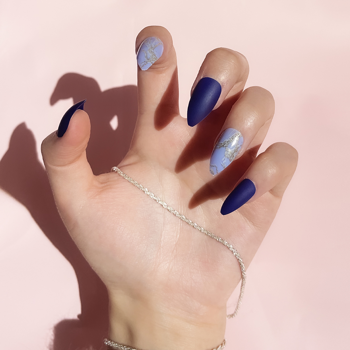 24 PCS PRESS ON NAIL TIPS STILETTO SHAPE BLUE MATTE WITH GOLD GLITTER Specification drawing