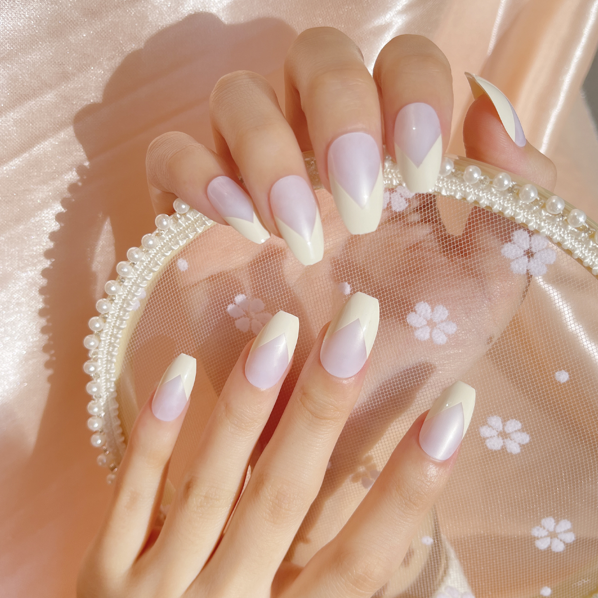 24 PCS PRESS ON NAIL TIPS COFFIN SHAPE FRENCH STYLE PERAL EFFECT full figure