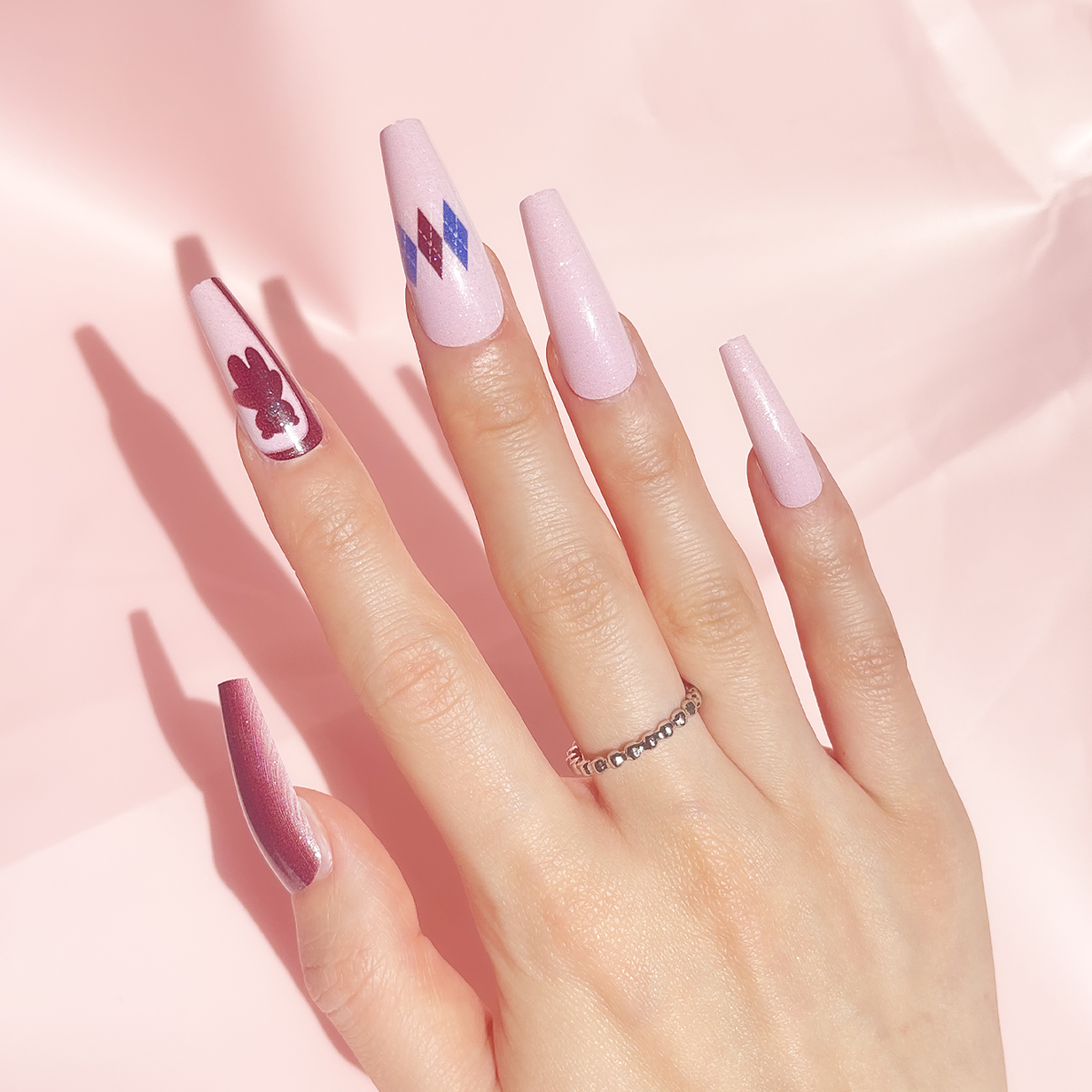 24 PCS PRESS ON NAILS LONG COFFIN SHAPE LITTLE BEAR PATTERN Specification drawing