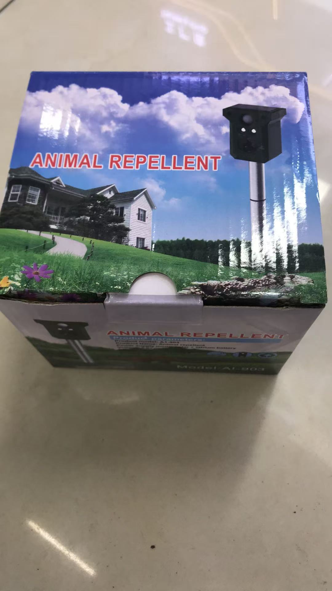 太阳能动物驱赶器 跨境货源红外驱猫驱狗太阳能超声波驱赶器