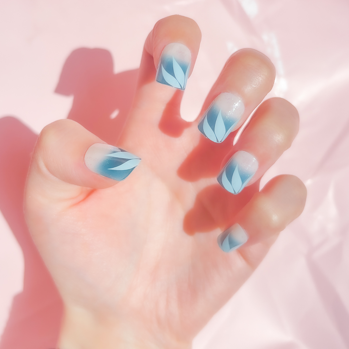 24 PCS PRESS ON NAIL TIPS SQUARE SHAPE BLUE PEARL AND BLUE LEAVES full figure