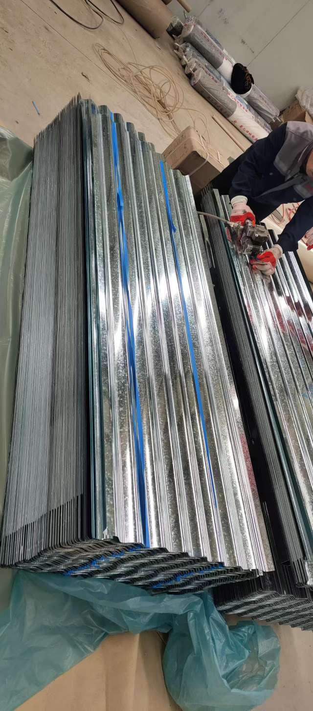 建筑用防水彩钢瓦 高强度彩钢板 建材彩钢瓦铁皮瓦 环保耐用彩钢卷 瓦片新款彩钢瓦彩钢瓦彩钢板详情图11