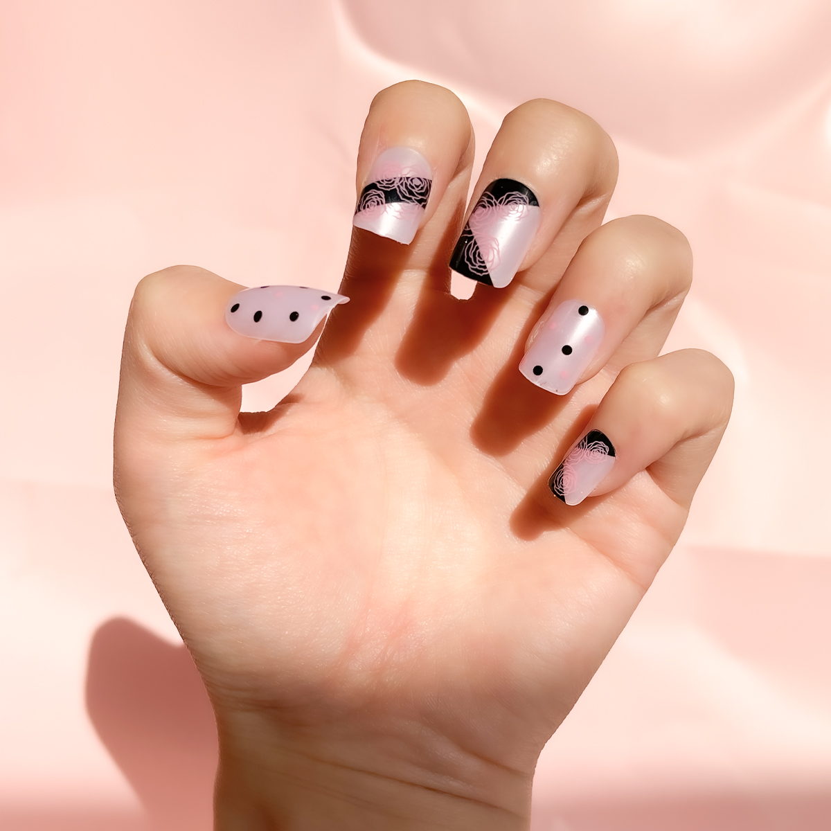 24 PCS PRESS ON NAIL TIPS SQUARE SHAPE LINE ROSE AND POLKA DOT PATTERN full figure